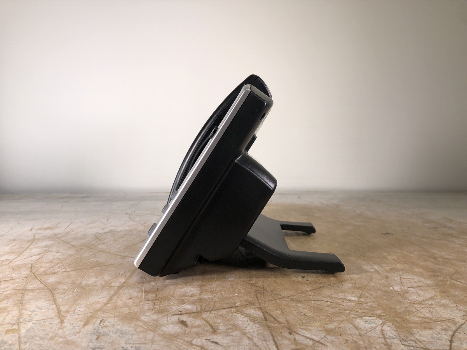 POLYCOM VVX 601 VOIP 16 LINE DESKTOP PHONE – (NEW-OPEN BOX)