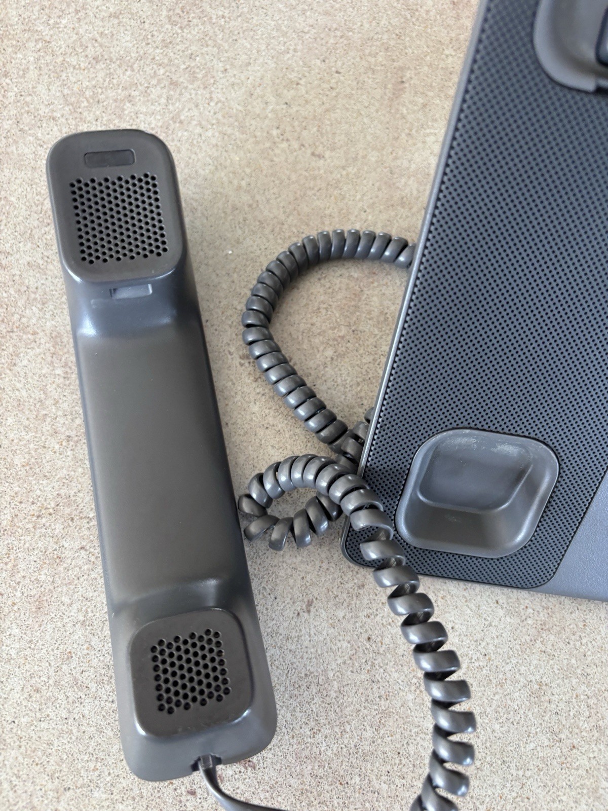 Cisco 8851 CP-8851-K9 IP Phone. Color Display VOIP IP Business Phone
