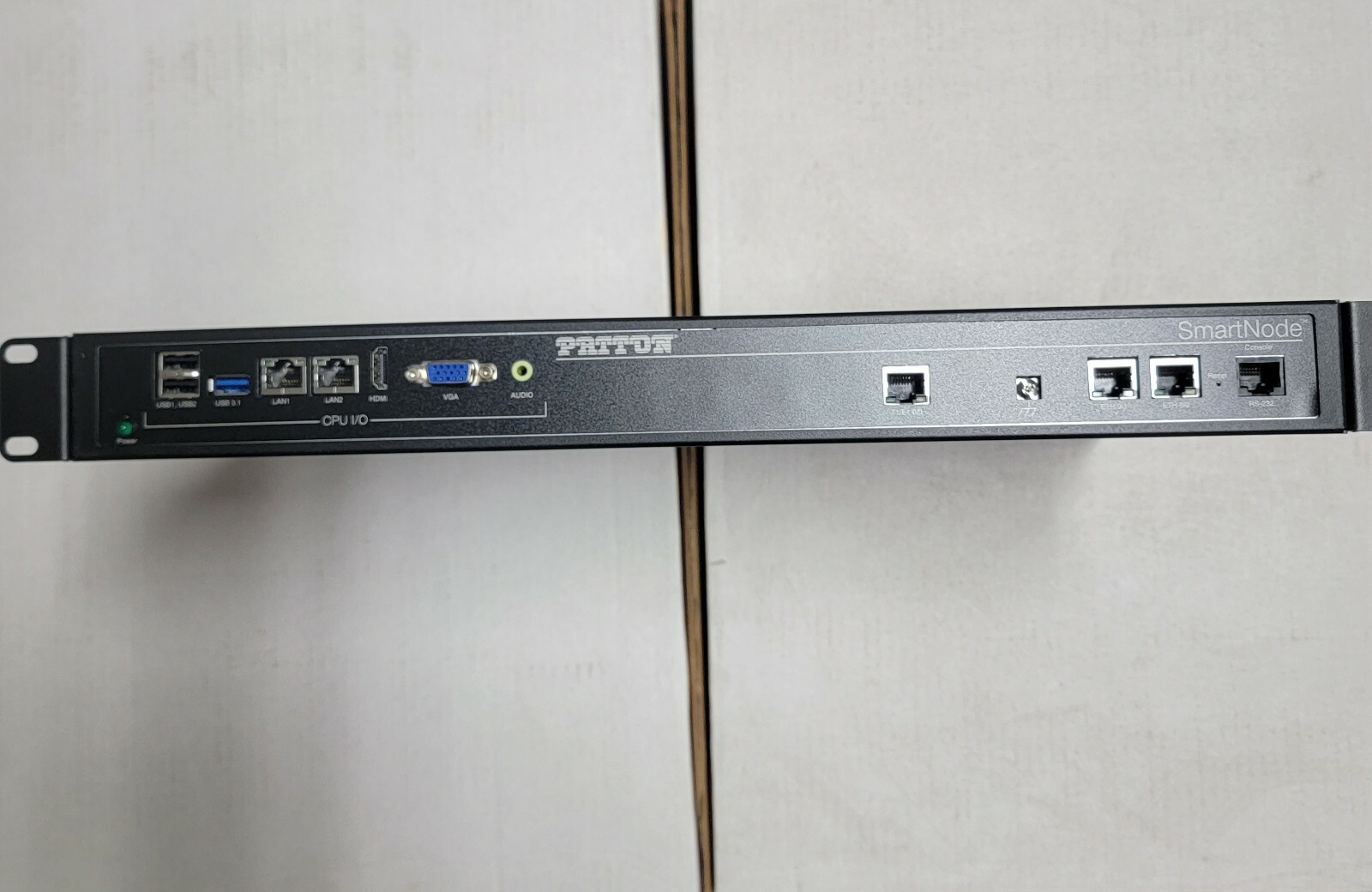 PATTON SNBX/1E30V/EUI – SmartNode Branch eXchange Hybrid Appliance
