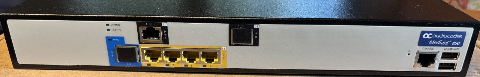 AudioCodes Mediant 800 Media Gateway GGWM00165 W/ Power Cord