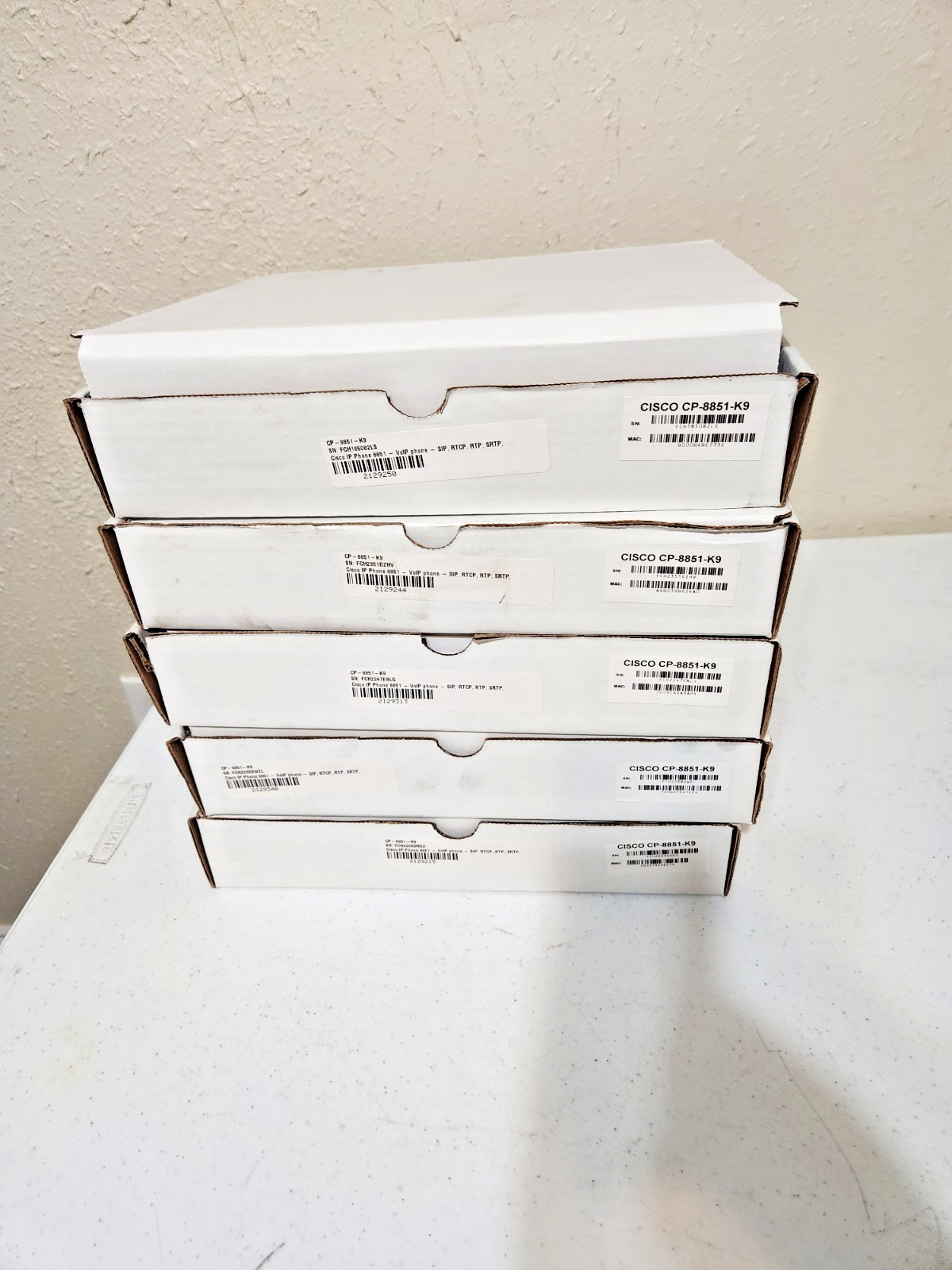 Title: Lot of 5 Cisco CP-8851-K9 IP Phones VoIP Business Office Phones PoE Open