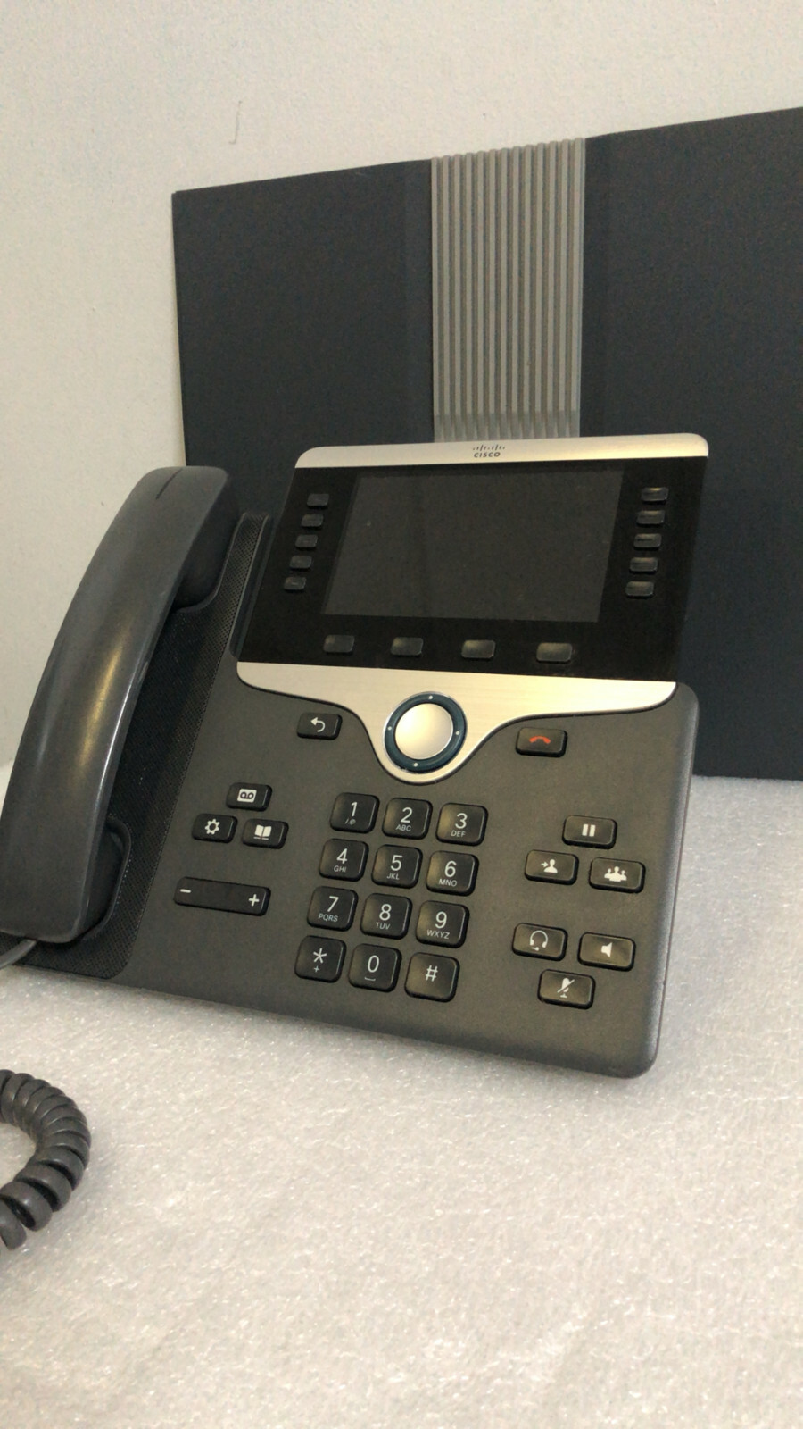 CISCO CP-8851-K9 VoIP Video Endpoint IP phone 8800 Series Color w/ Stand CP-8851