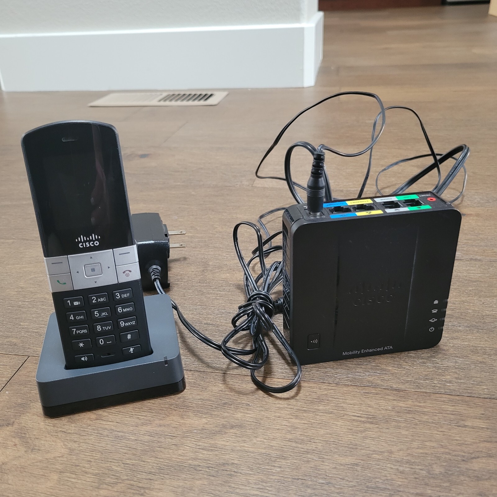 Cisco SPA302D-G1 SIP VoIP DECT Mobility Enhanced Handset for use with SPA232D-G1