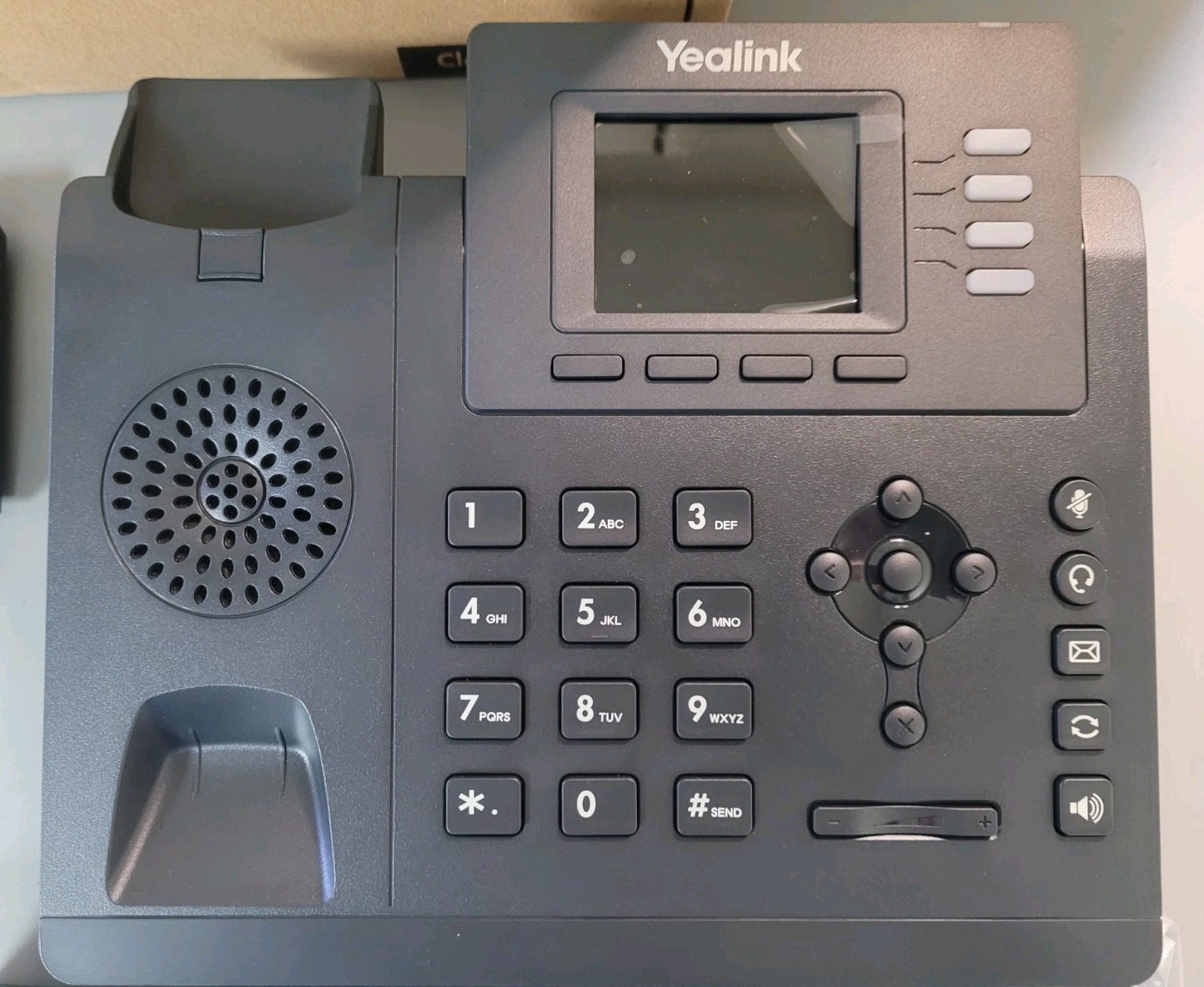 Yealink SIP-T33G IP Business Phone Black 2.4″ Color Display – OPEN BOX