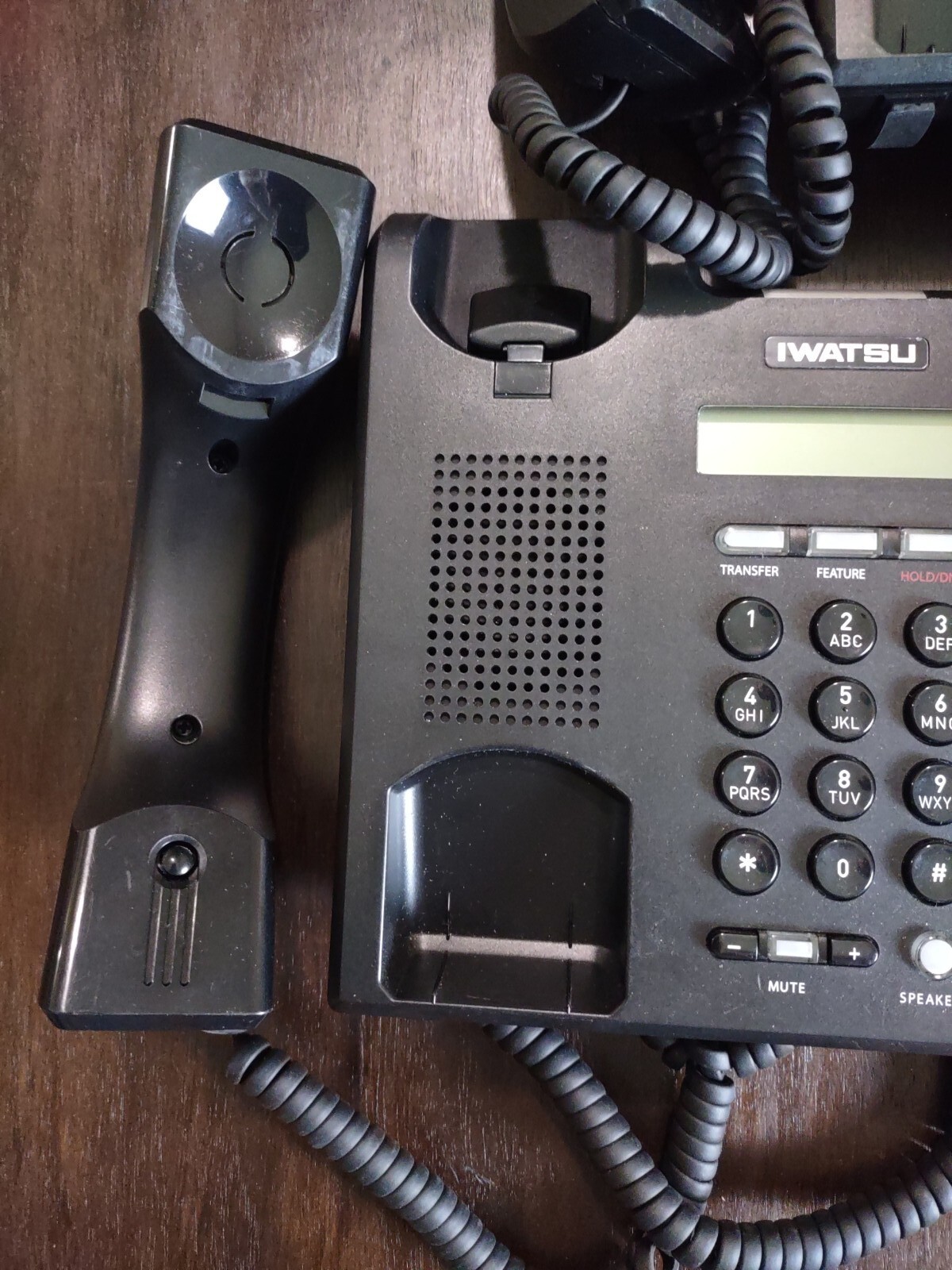 IWATSU IX-5800 DIGITAL TELEPHONE (505800) Lot of 3 Business Phones