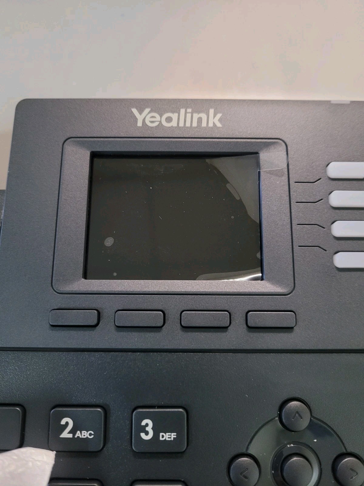 Yealink SIP-T33G IP Business Phone Black 2.4″ Color Display – OPEN BOX
