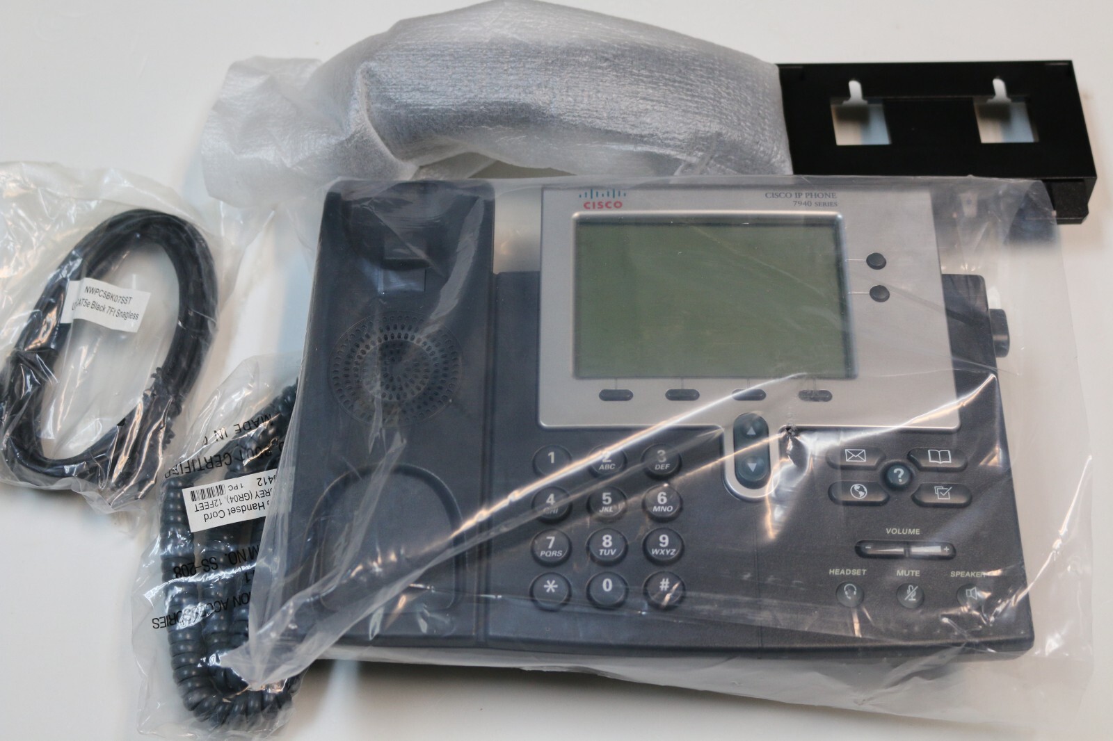 Cisco IP Phone, 7940 Series, Open Box, New, No Original Box, Non-Returnable