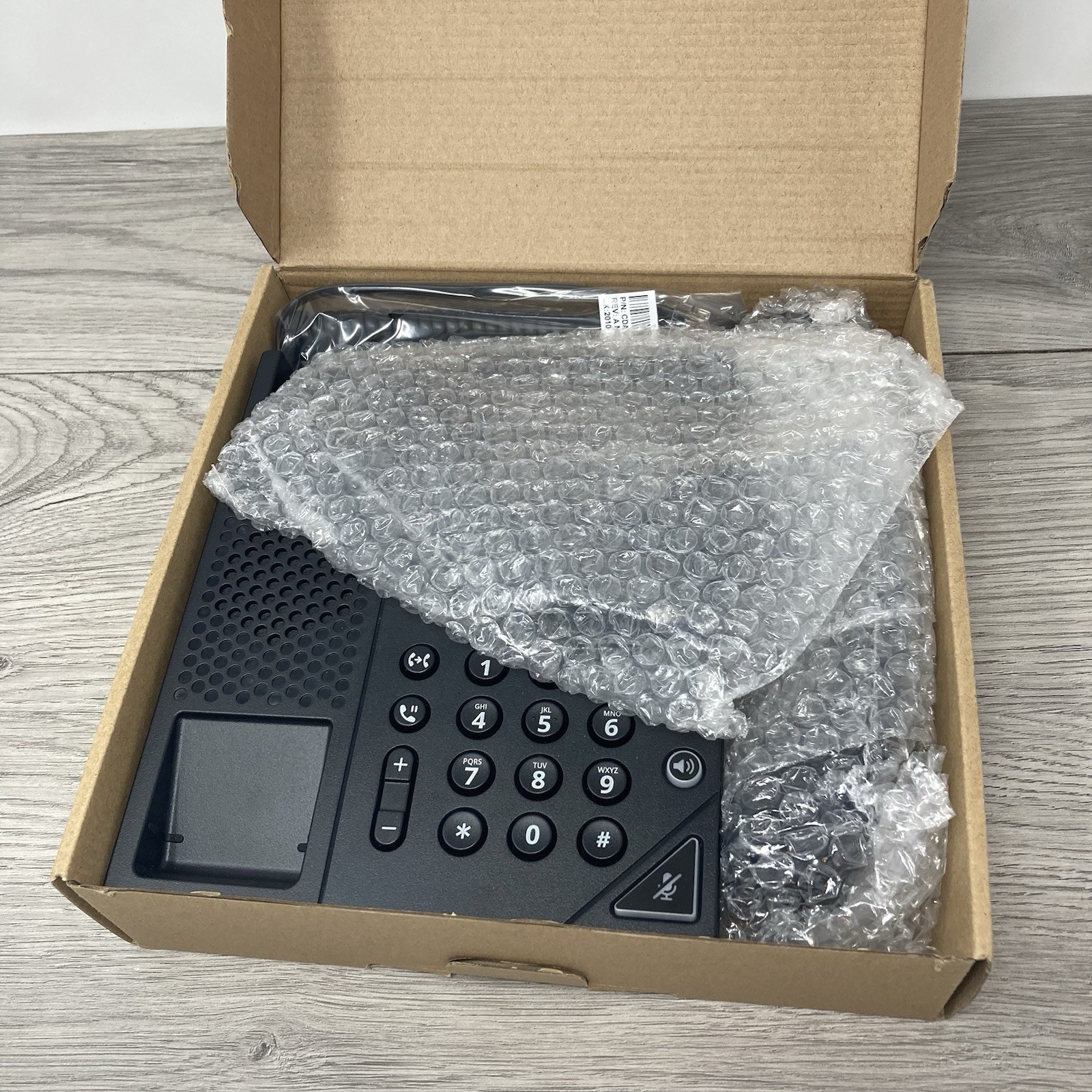 Polycom VVX 250 IP Phone 4-Line Desktop Business Home Office 2200-48820-025 NEW