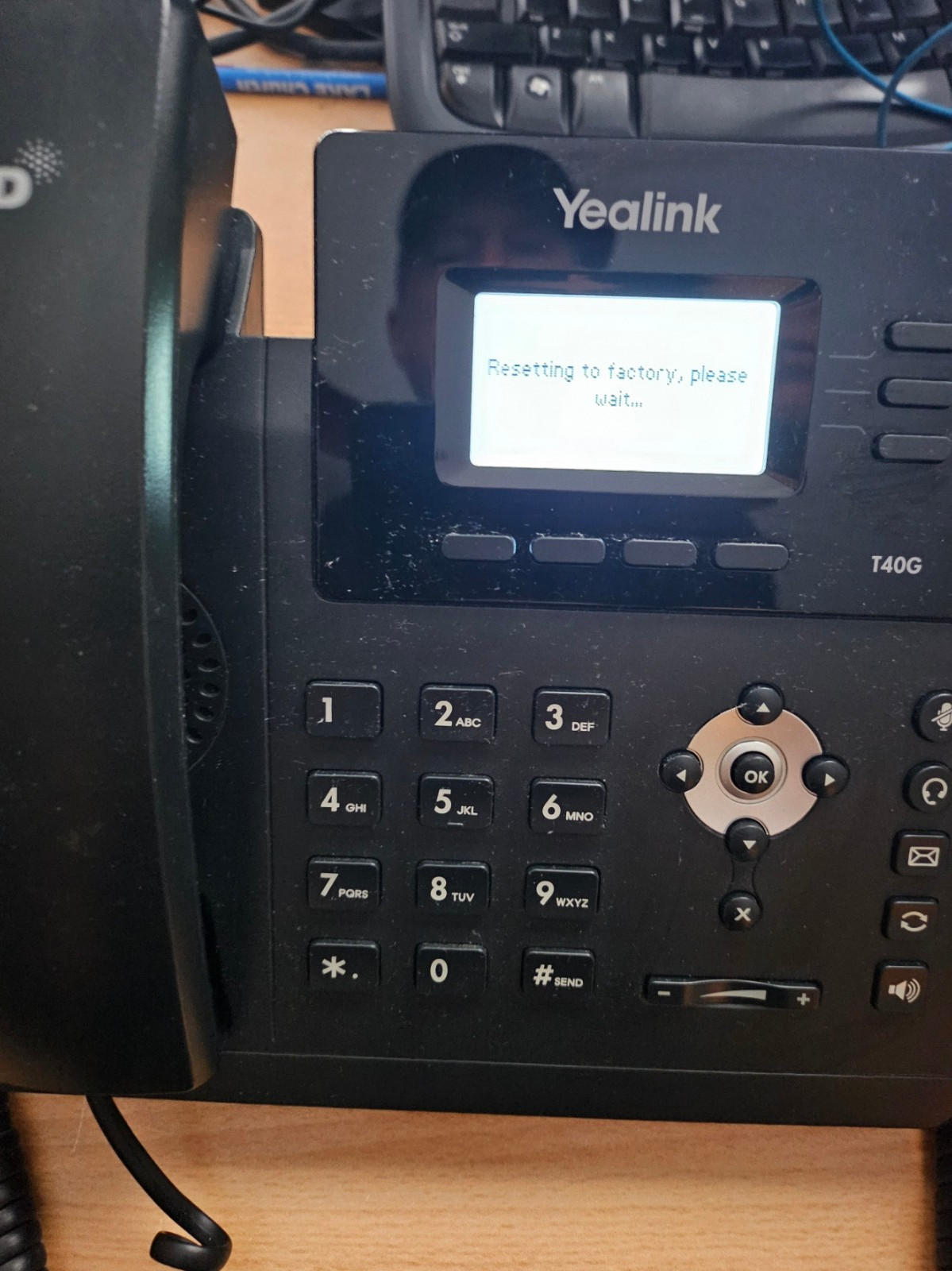 Qty 6 Yealink SIP-T40G IP Phones W/O Power Adapters