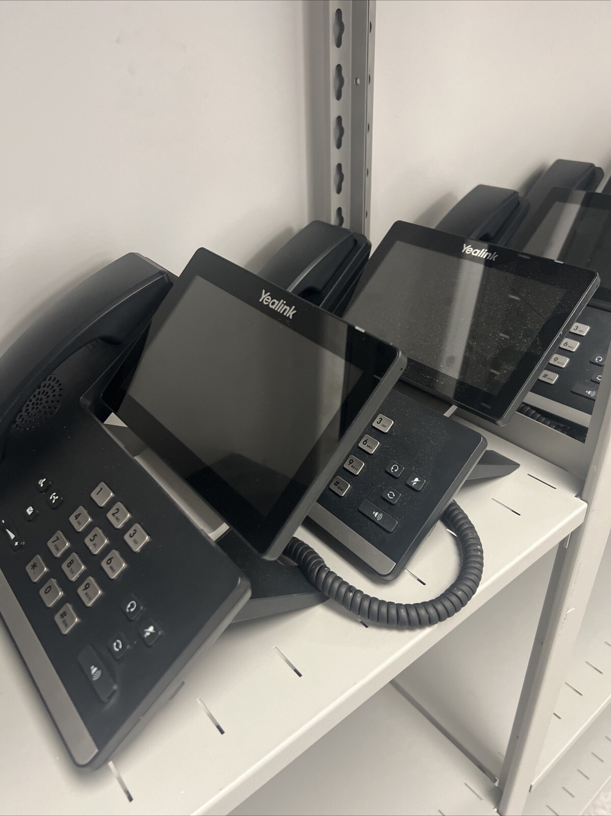 Yealink T57W Prime Business 7″ Touch LCD Disply SIP IP Phone w BT WiFi
