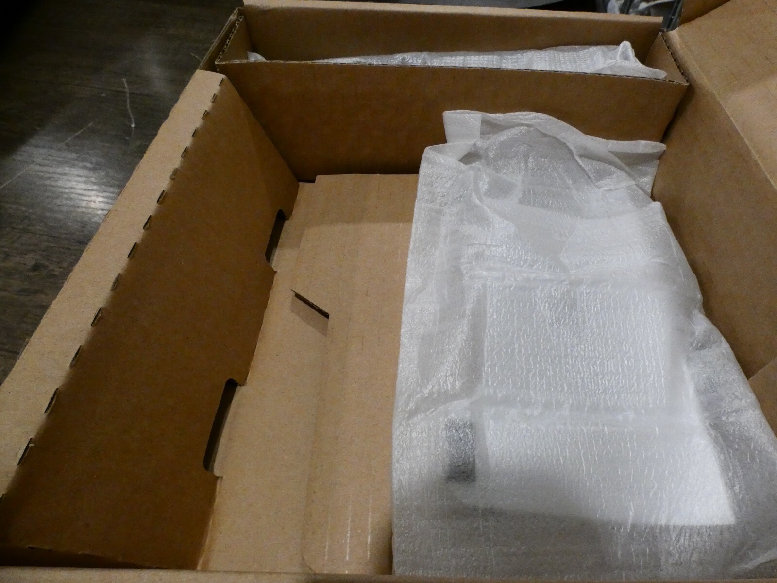 Open Box Cisco 7821 IP Phone (CP-7821-K9=) 74-10230-01 7800 (Missing Parts)
