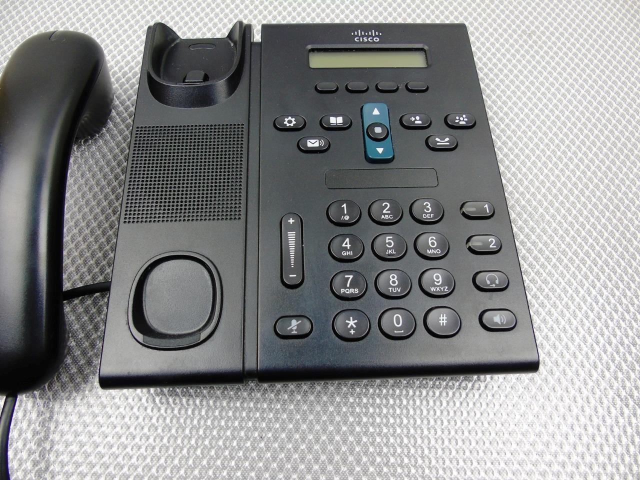 Lot of 6 – Cisco IP Phone CP-6921 CP-6921-C-K9 VOIP IP Phone w/ Handsets Black