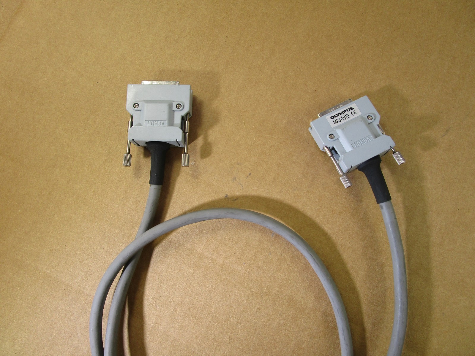 OLYMPUS MAJ-1919 CABLE