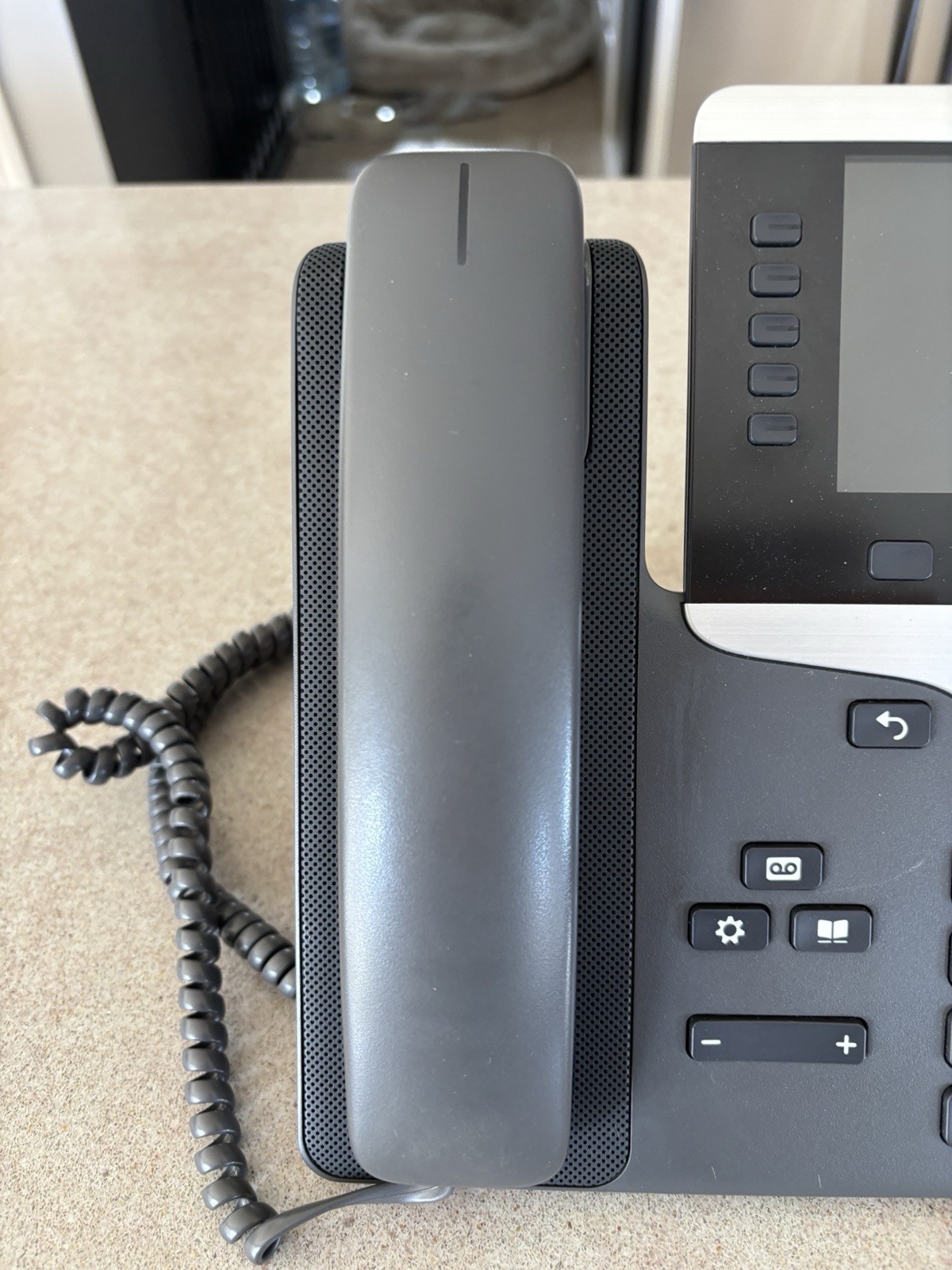 Cisco 8851 CP-8851-K9 IP Phone. Color Display VOIP IP Business Phone