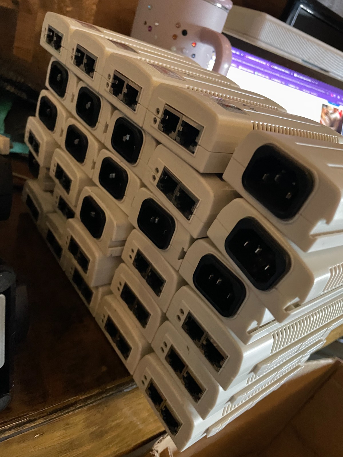 Lot of 32 – ShoreTel PowerDsine 3001 GC PoE Injector