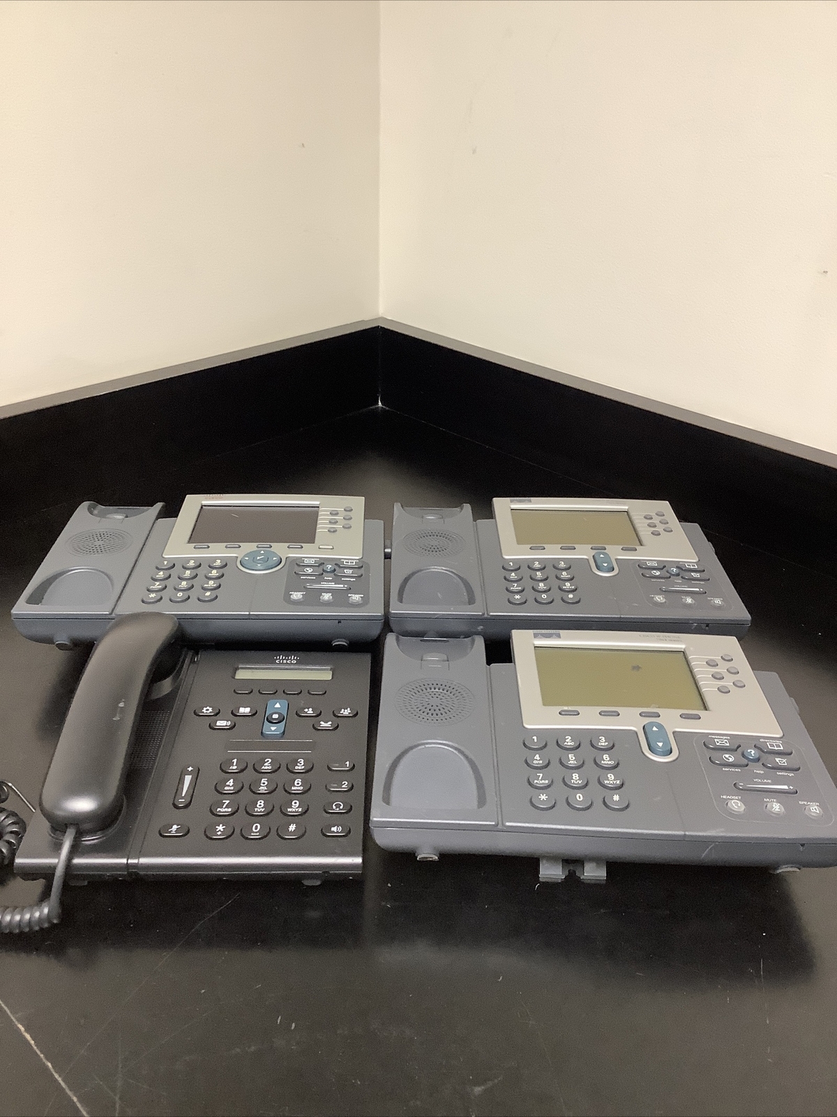 Lot Of 4 Cisco IP Phones 7961, 7965 And CP-6921