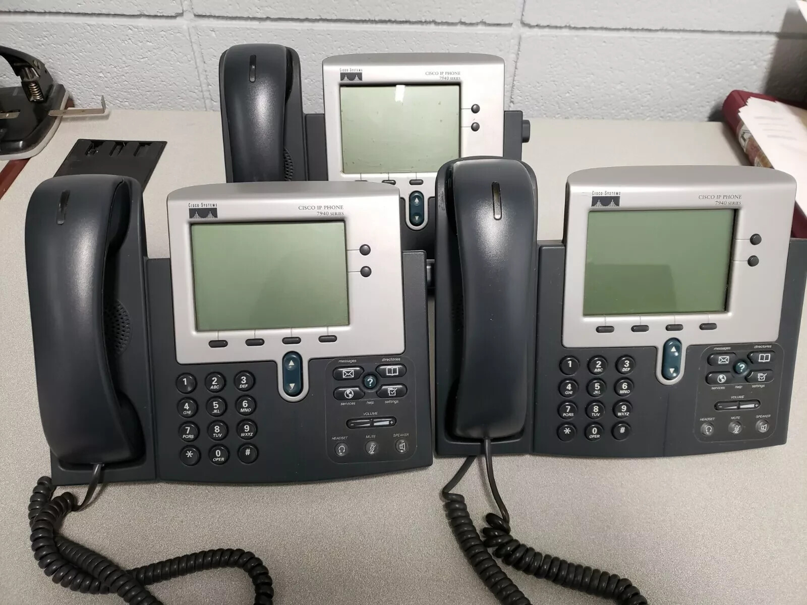 Cisco IP Phone 7940 Series Office Phone