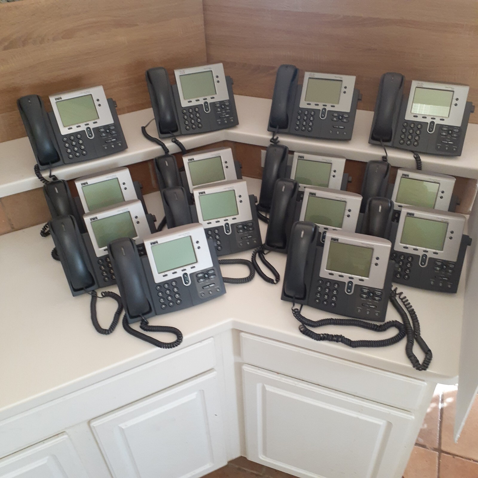 Cisco 7940 Series Unified IP VoIP Phones CP-7940 W/ Handset 14 (As is no Return)