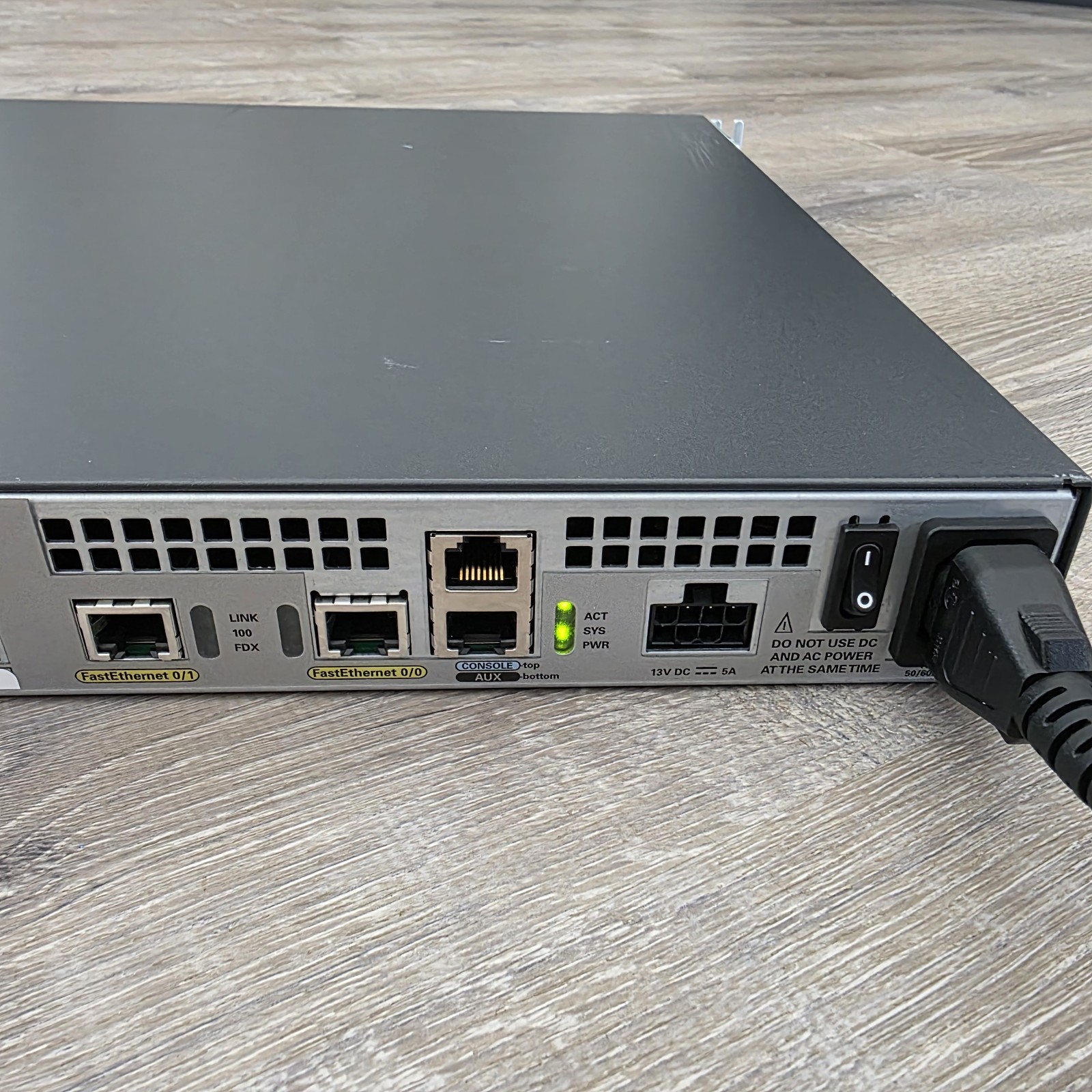 Cisco VG224 Analog Voice Gateway 24-Port VoIP IOS 15.1(4)M4 Tested Reset V05