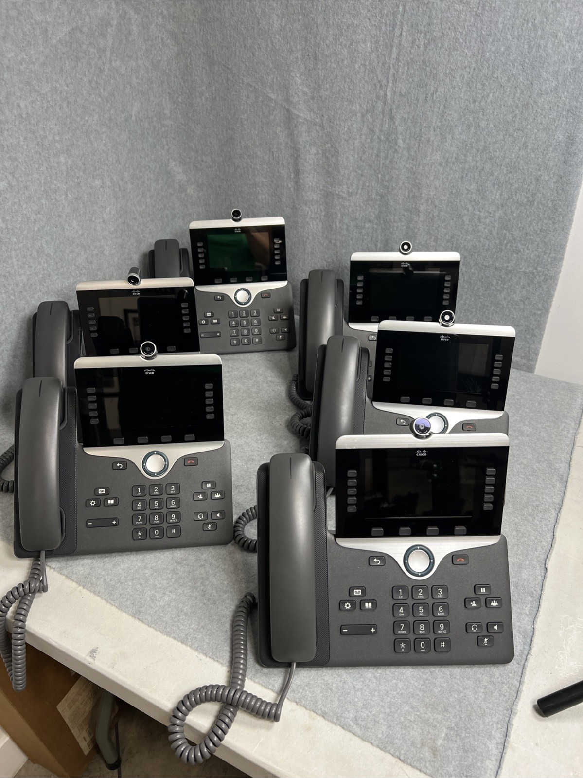 Lot of 6 CISCO CP-8845-K9 Color Display IP Phone w/Handset Cord Camera & Stand
