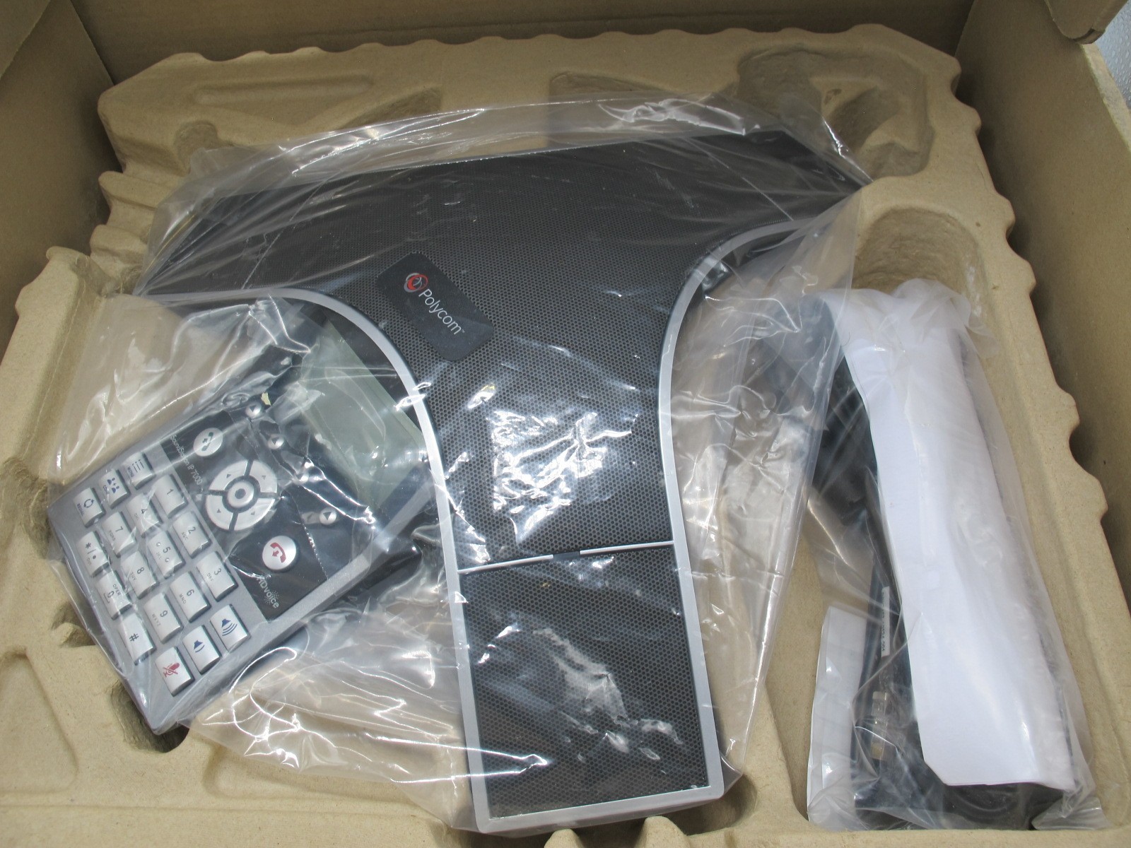 Polycom SoundStation IP 7000 PoE VoIP Conference Phone 2200-40000-001-FREE SHIP!