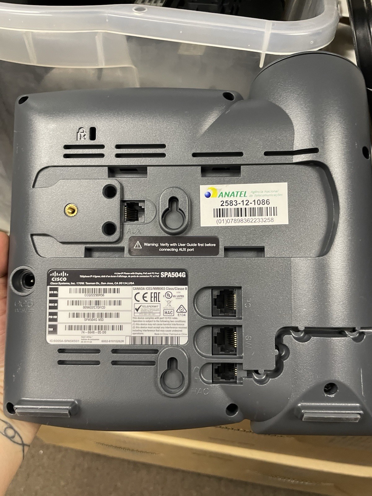 Cisco SPA504G 4-Line IP Phone with 2-Port Switch, PoE and LCD Display 11 phones