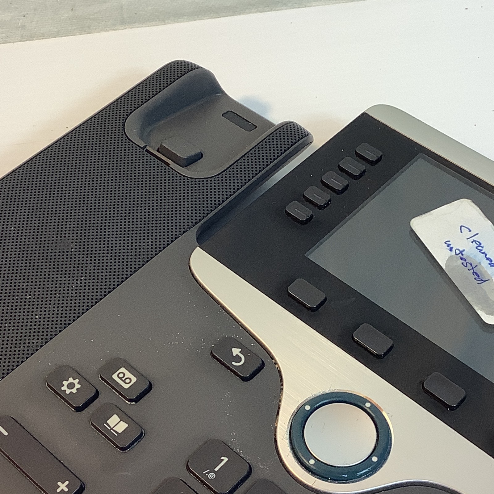 Cisco IP Phone 8841 Base – Powers On, Screen Untested
