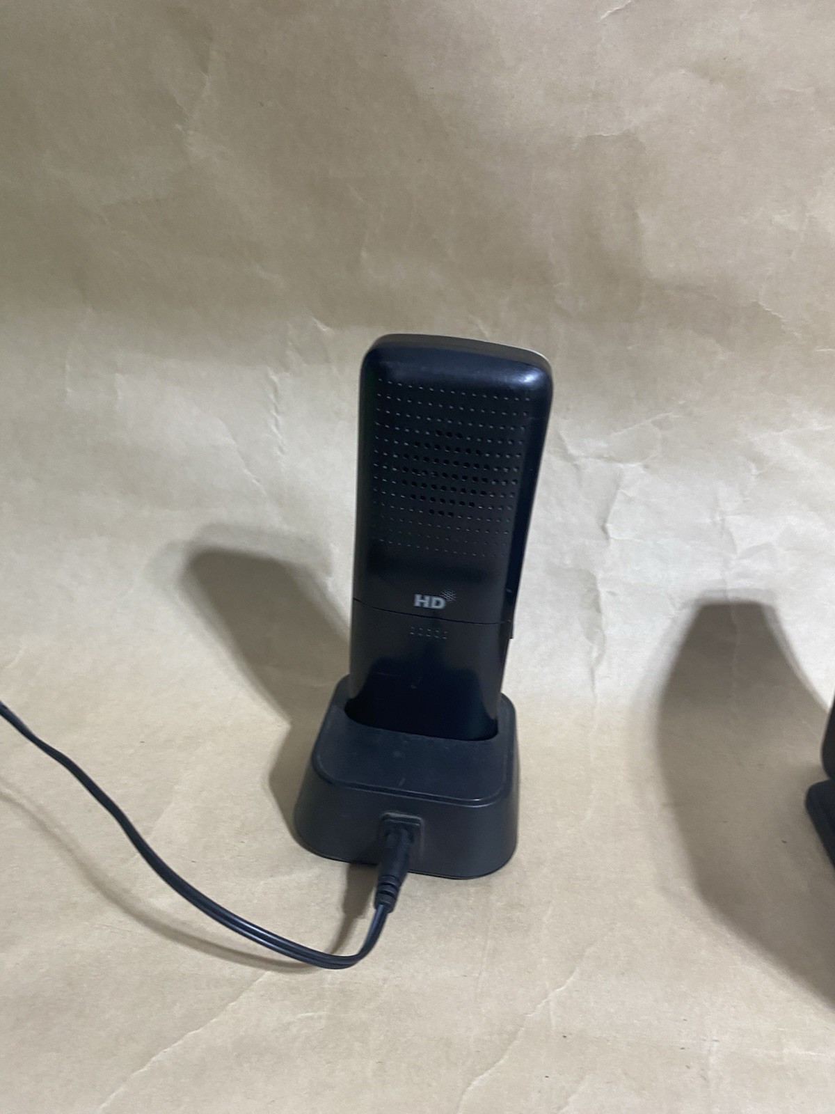 Yealink Cordless Handset w/ Cradle & IP DECT W52P *NO ADAPTER*