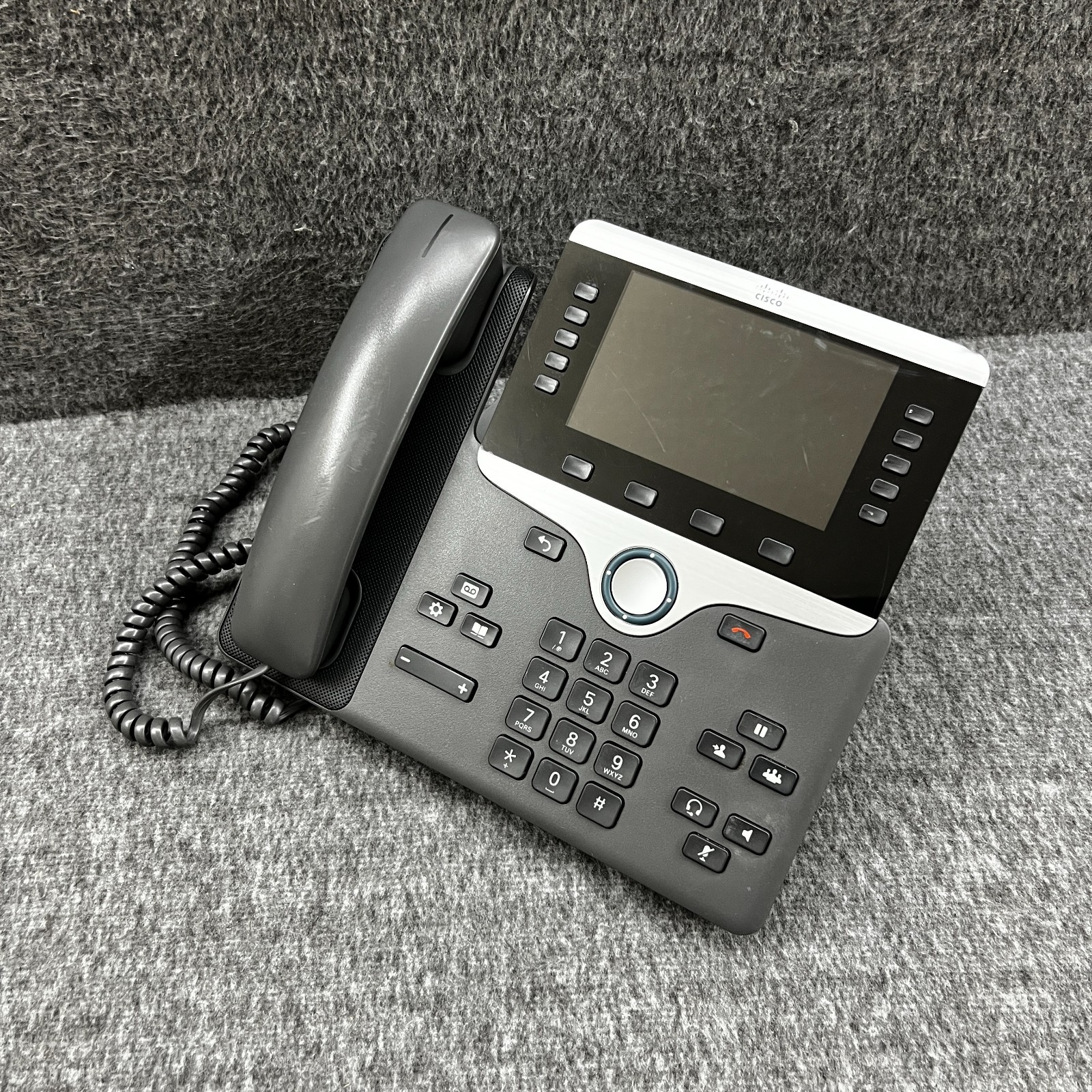 Cisco CP-8811-K9 V04 VoIP PoE Business IP Phone W/ Stand – No Power Cord