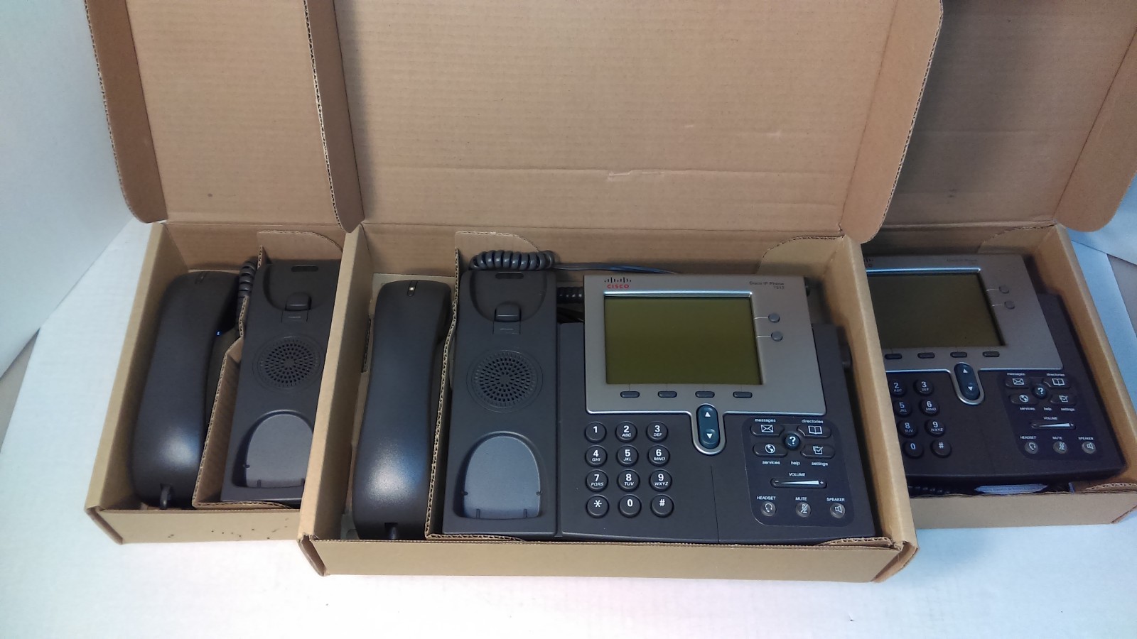 Lot of 3 Cisco Unified IP Phones (Two CP-7942G & One CP-7941G)