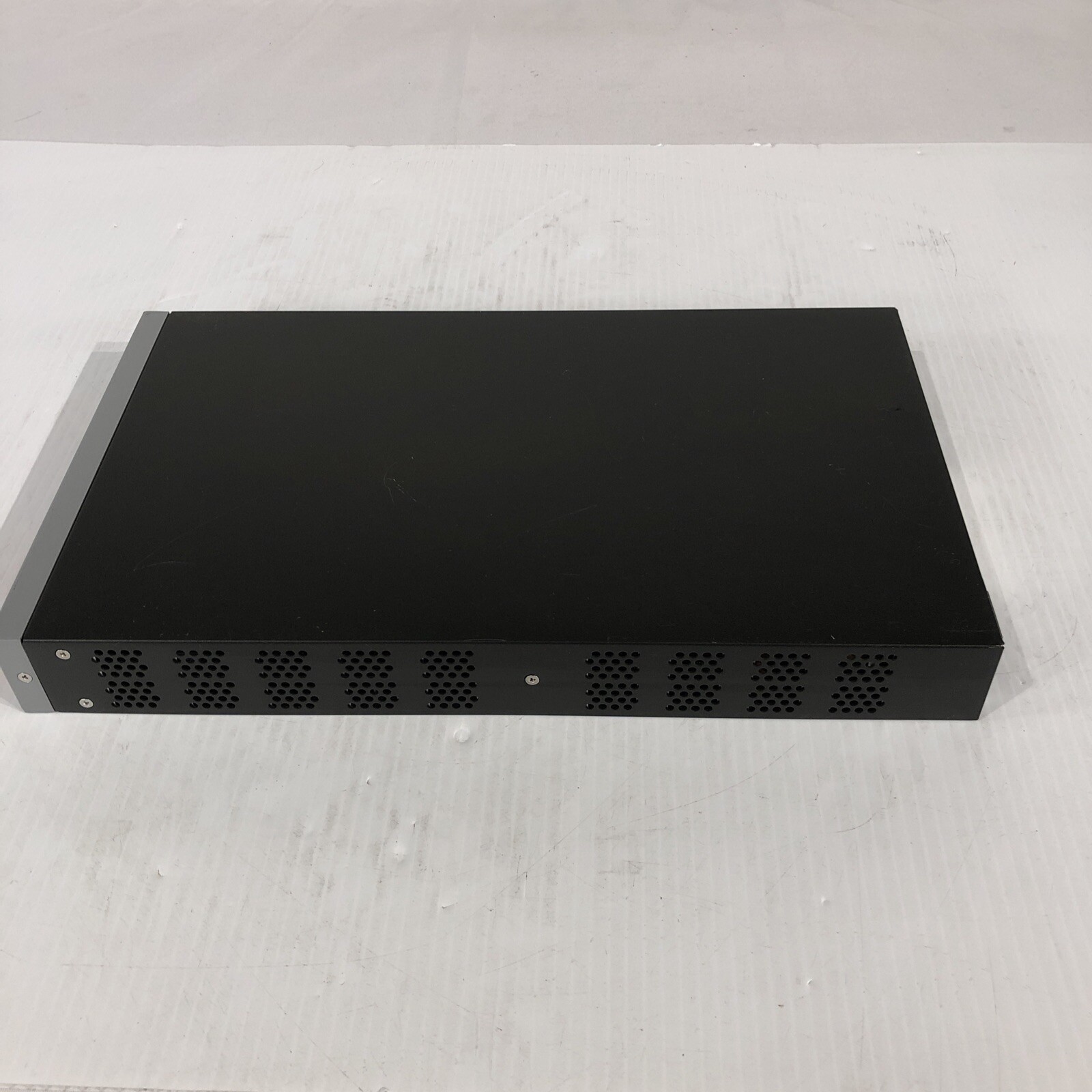 ShoreTel ShoreGear 220T1 Voice Switch SG-T1k 600-1069-20