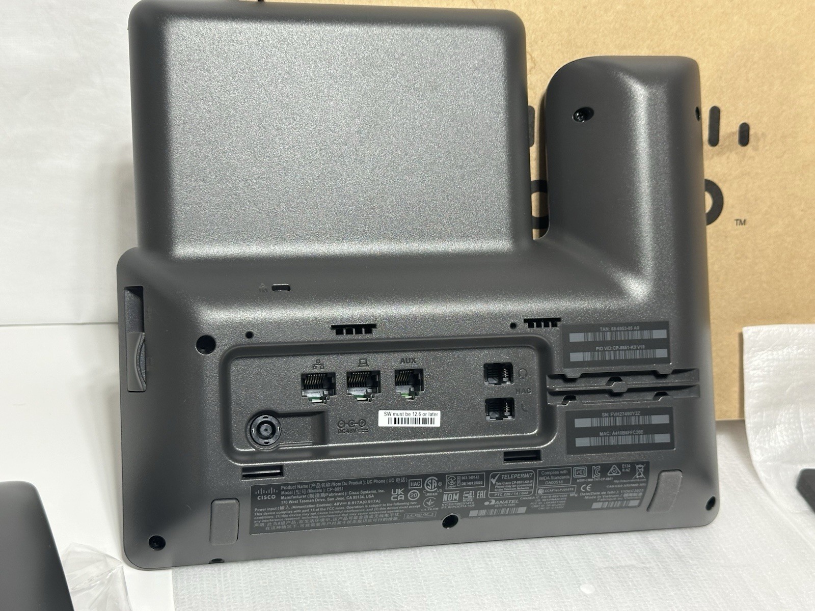 Cisco CP-8851 CP-8851-K9 V19 IP Office Phone w/ Cord, Handset & Stand -No AC