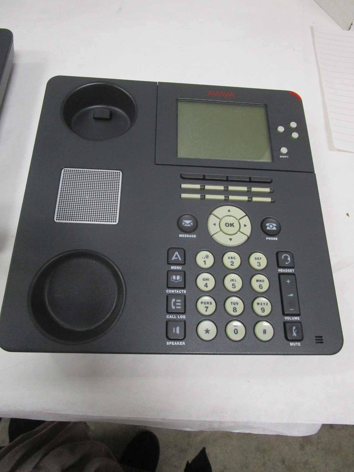 AVAYA 9650 VoIP Telephone PoE Office Deskphone BASE ONLY 700383938 LOT OF 11