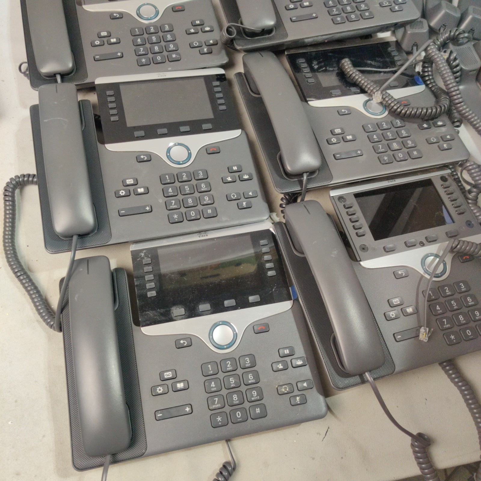 6x CISCO 8811 CP-8811-K9 V11 IP BUSINESS PHONES With 8 Extra Handsets No Stands