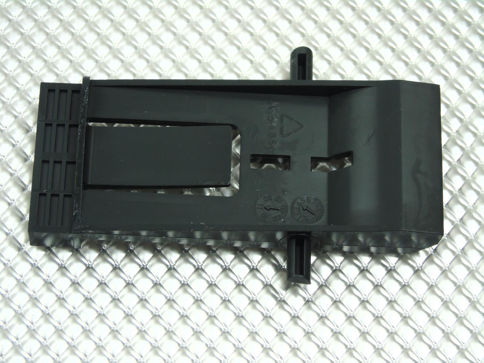Cisco 7962 7962G IP Phone Stand Lock Mechanism Assembly (Genuine)