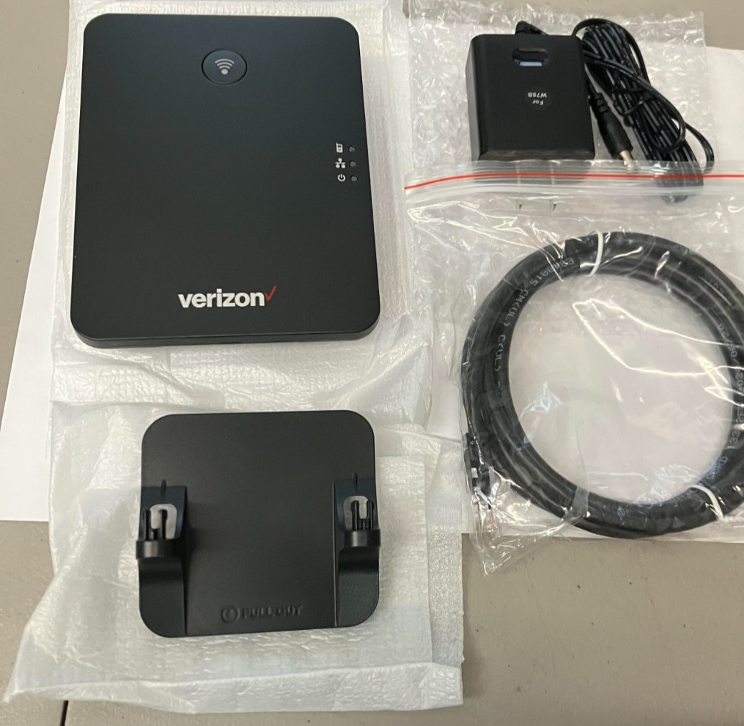 Open Box ** Verizon Yealink W78B DECT IP Base Station