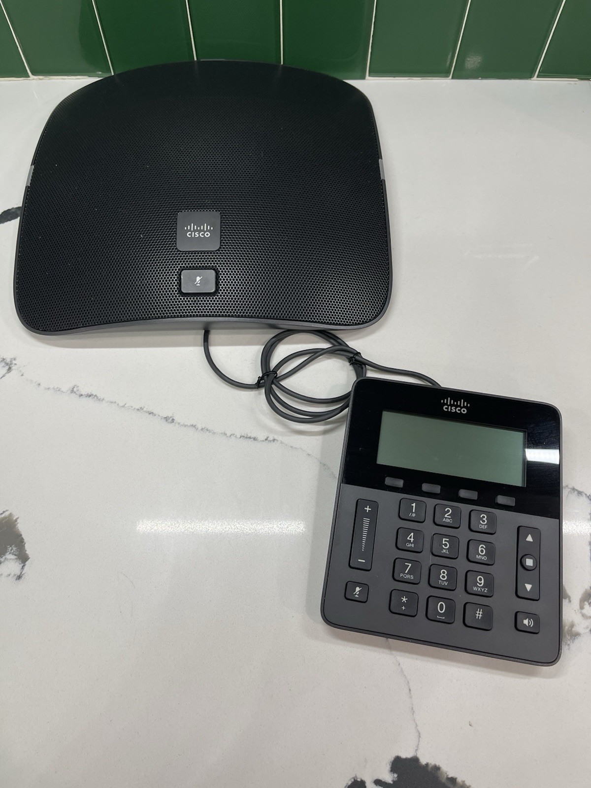 CISCO CP-8831 UNIFIED IP CONFERENCE PHONE w/ DCU Control Pad