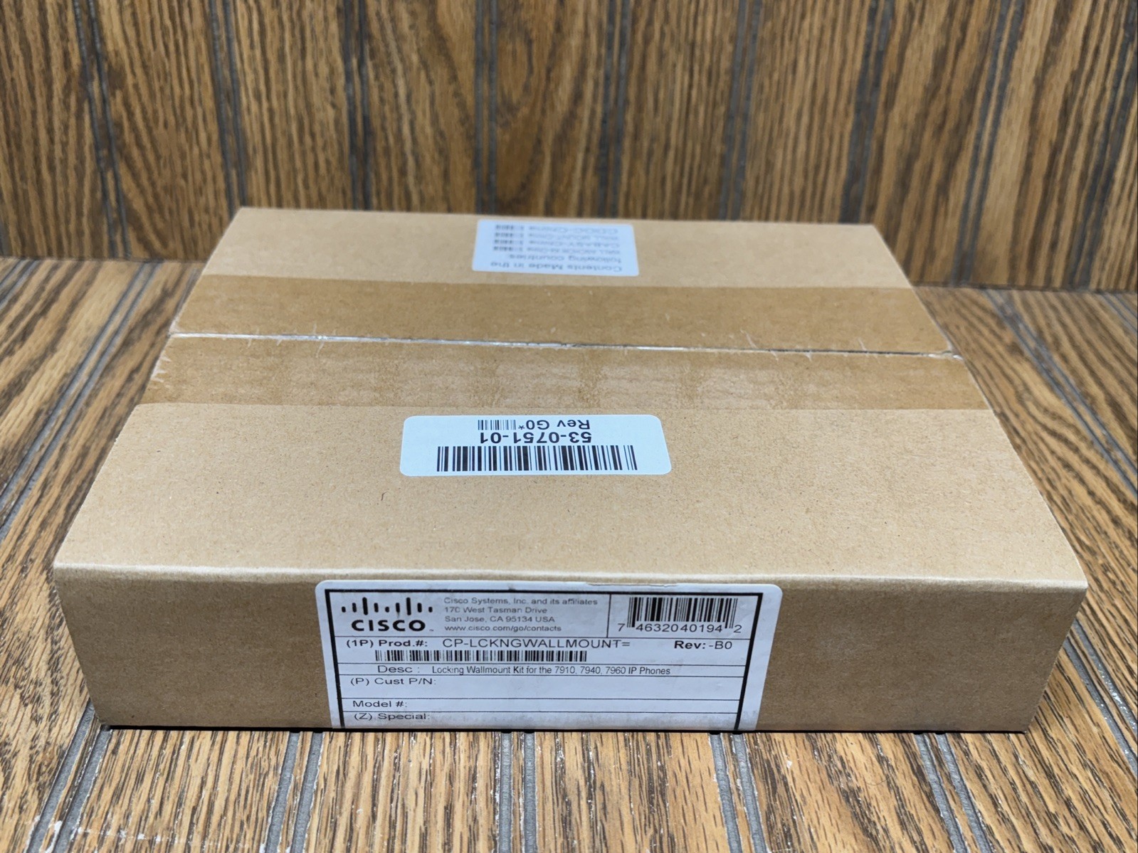 Cisco CP-LCKNGWALLMOUNT Locking Wall Mount Kit For 7910 7940 7960 New