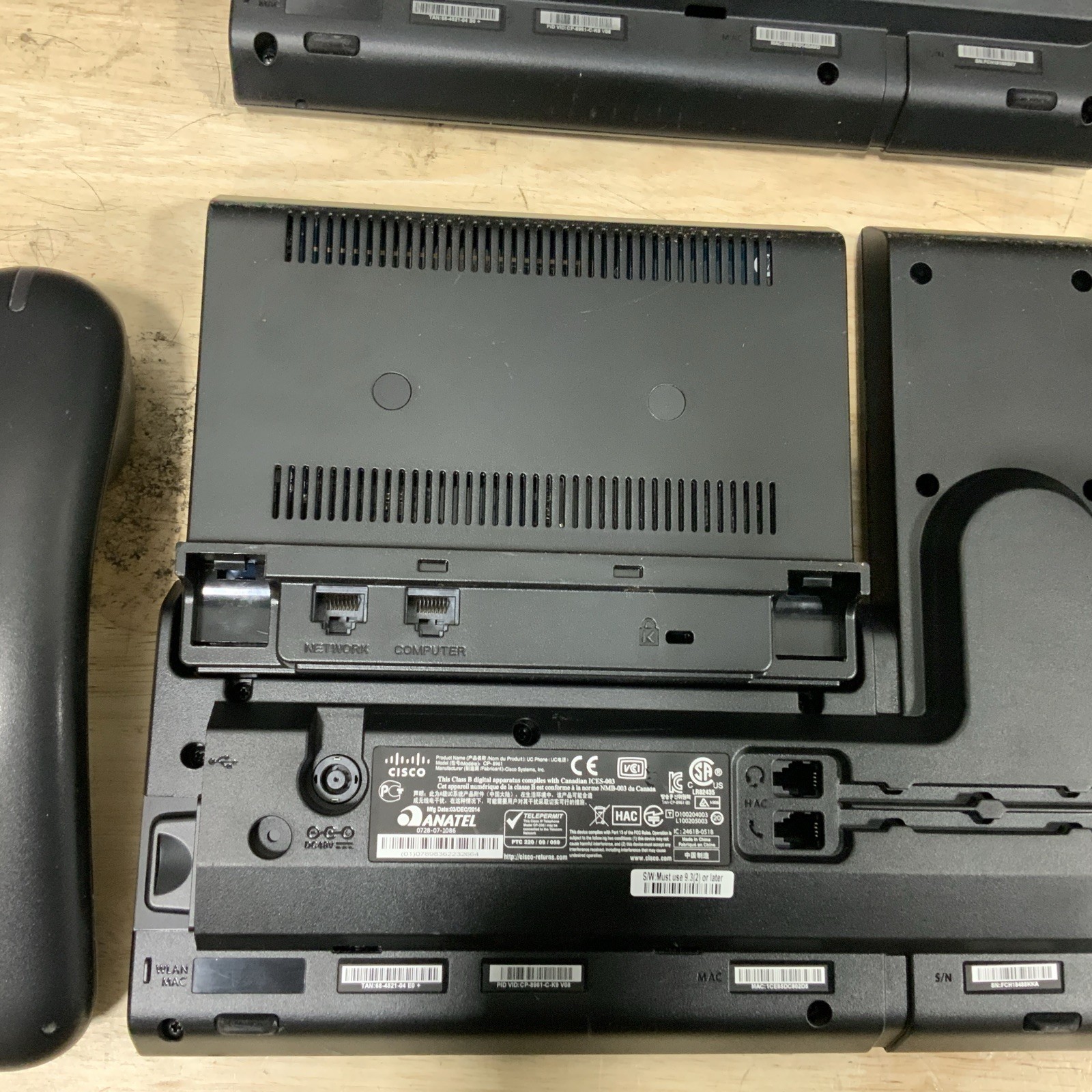 LOT OF 4 Cisco 8961 Unified IP Phone with Handset and Stand Cisco CP-8961 KW1-7