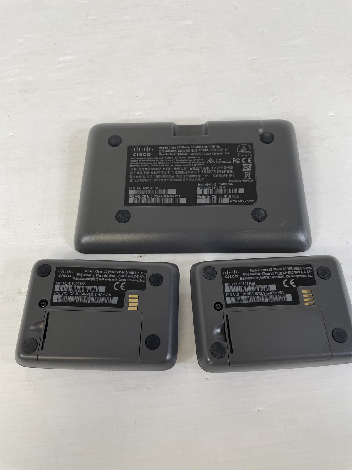 Cisco CP-MIC-WRLS-S-AP & CP-MIC-CHARGER-S Wireless Microphone Kit for 8831