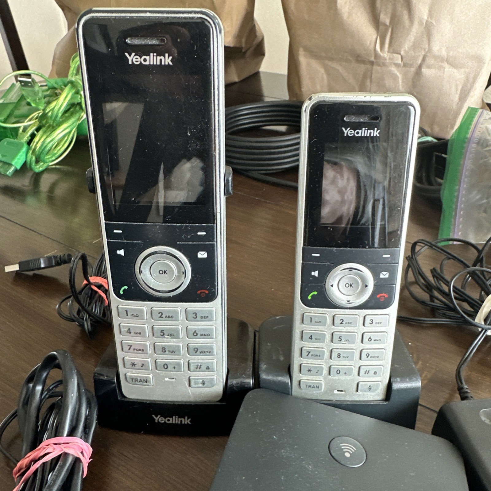 Lot Yealink 2 Phone- W56h And W35H Cordless Ip Dect Phones + Base Station – Voip