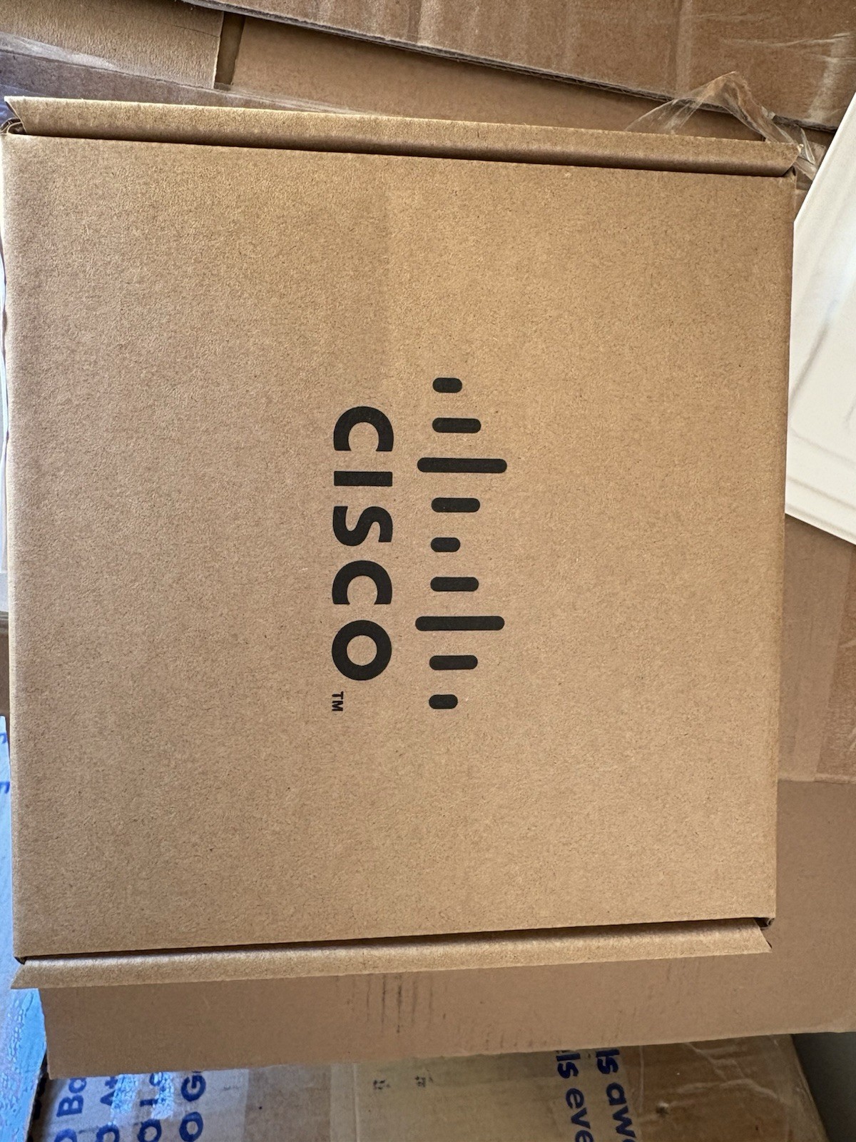 Cisco CP-8821-K9 IP Phone Bundle with Power Supply CP-DSKCH And Battery NEW