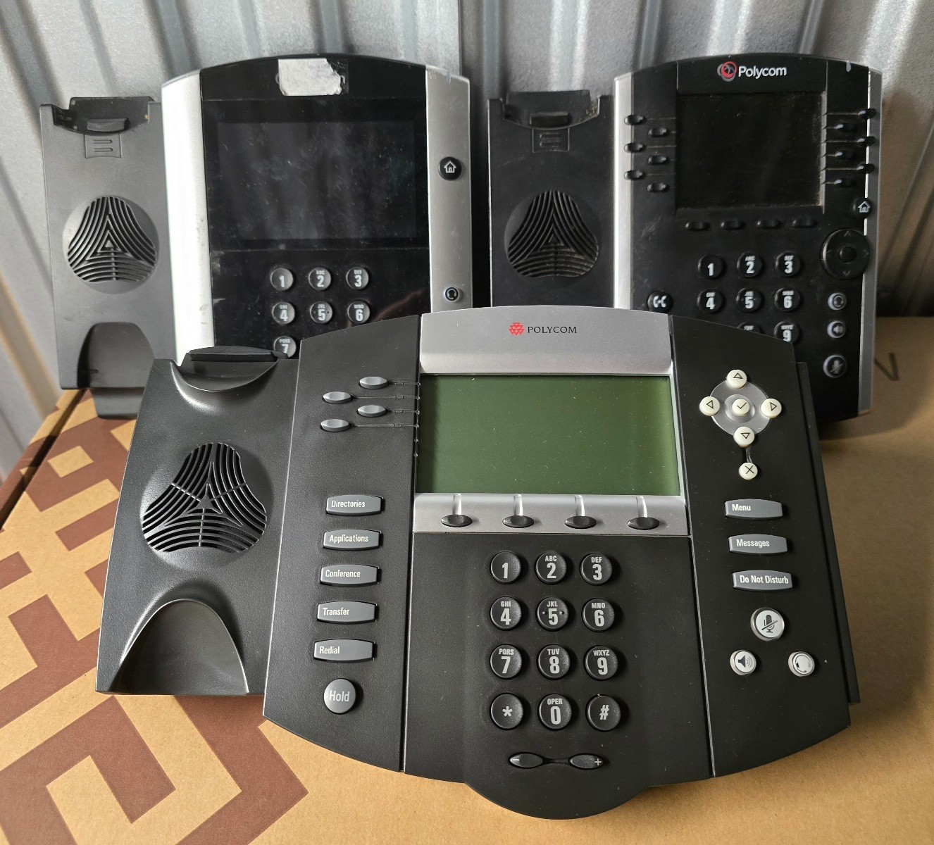 Lot of 21x Polycom VVX450, VVX350, VVX410 and other VOIP phones