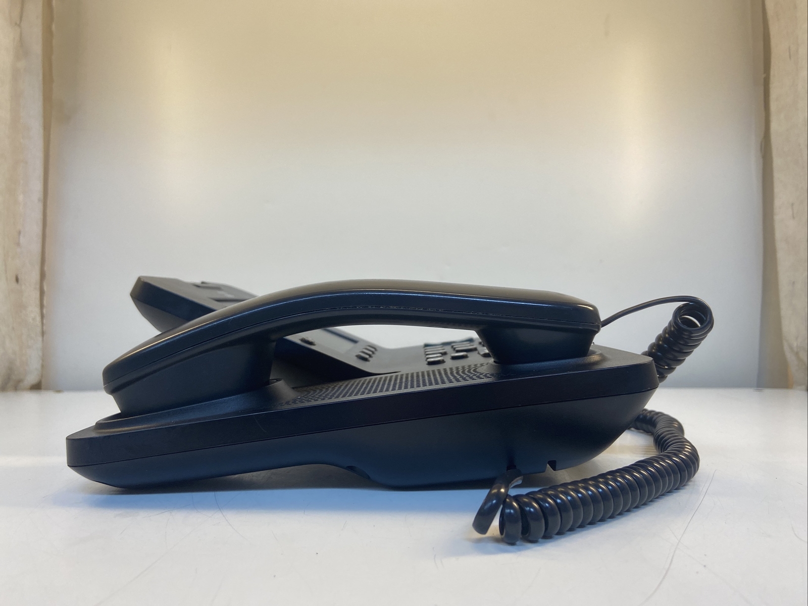 *Lot of 19* Cisco CP-8945 IP Phones Built in Camera w/ Handset