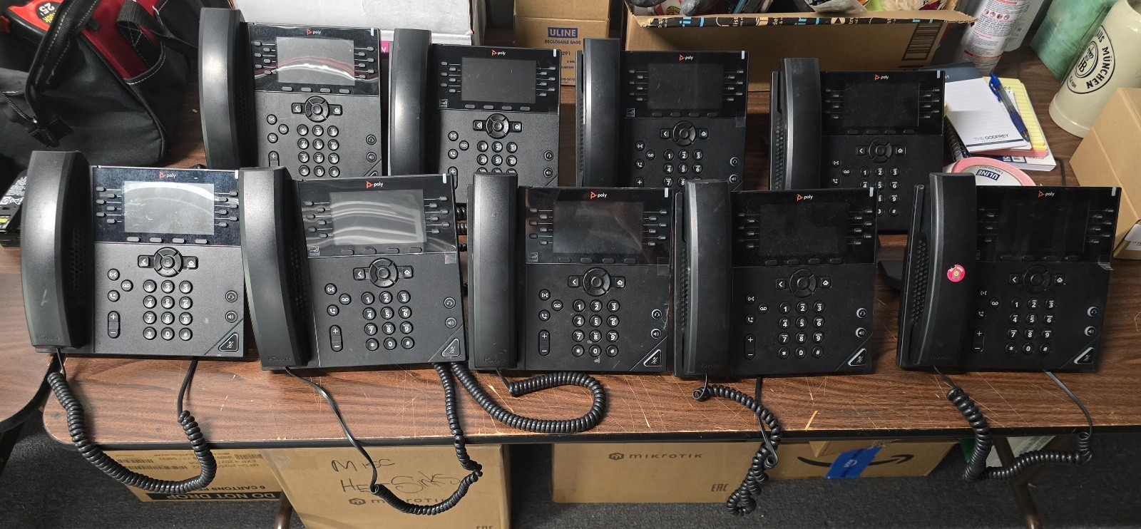 Lot of 21x Polycom VVX450, VVX350, VVX410 and other VOIP phones