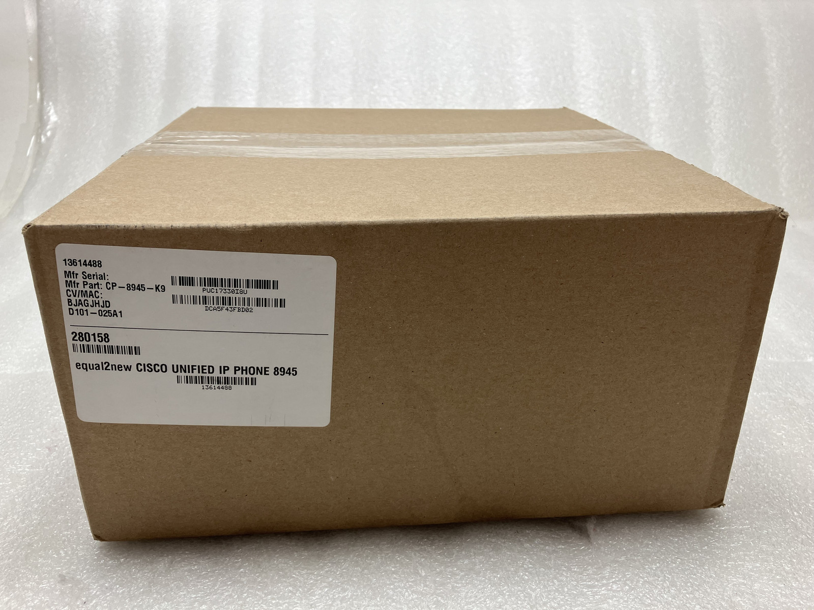 Cisco Unified IP Slimline 8945 VoIP Video Phone CP-8945-K9
