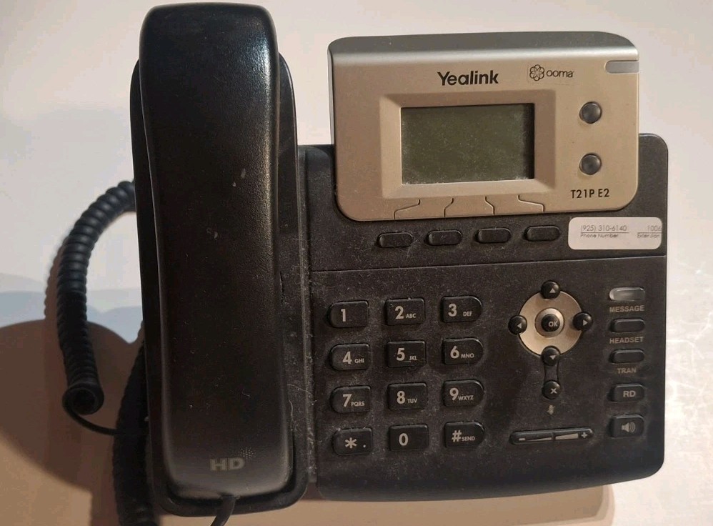 Yealink SIP-T21P E2 Dual-line Entry Level IP Phone w/ power supply for ooma
