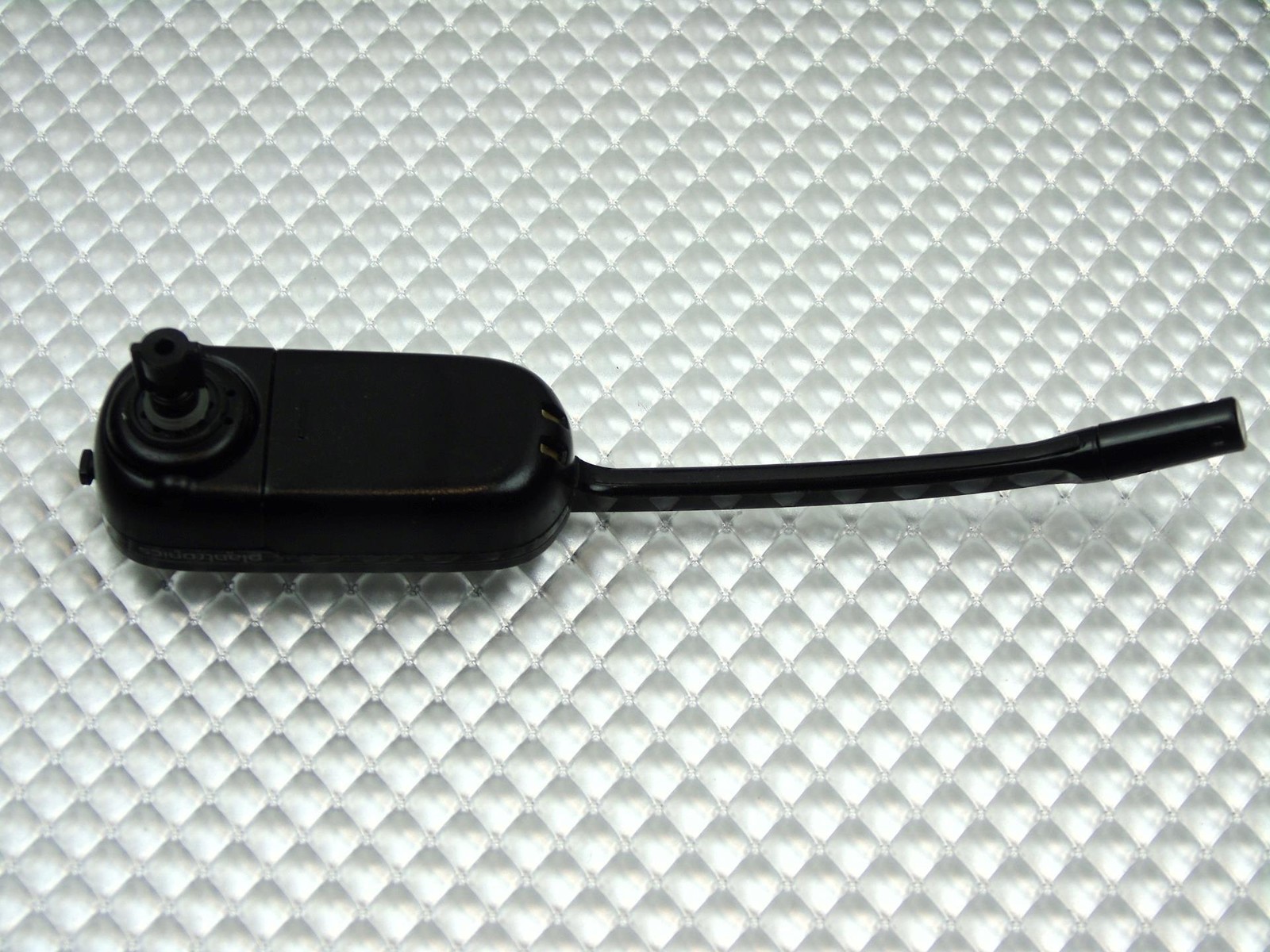 Lot of 26 – Plantronics C540 / AL8-WH500 BlueTooth Wireless Headset – No Battery