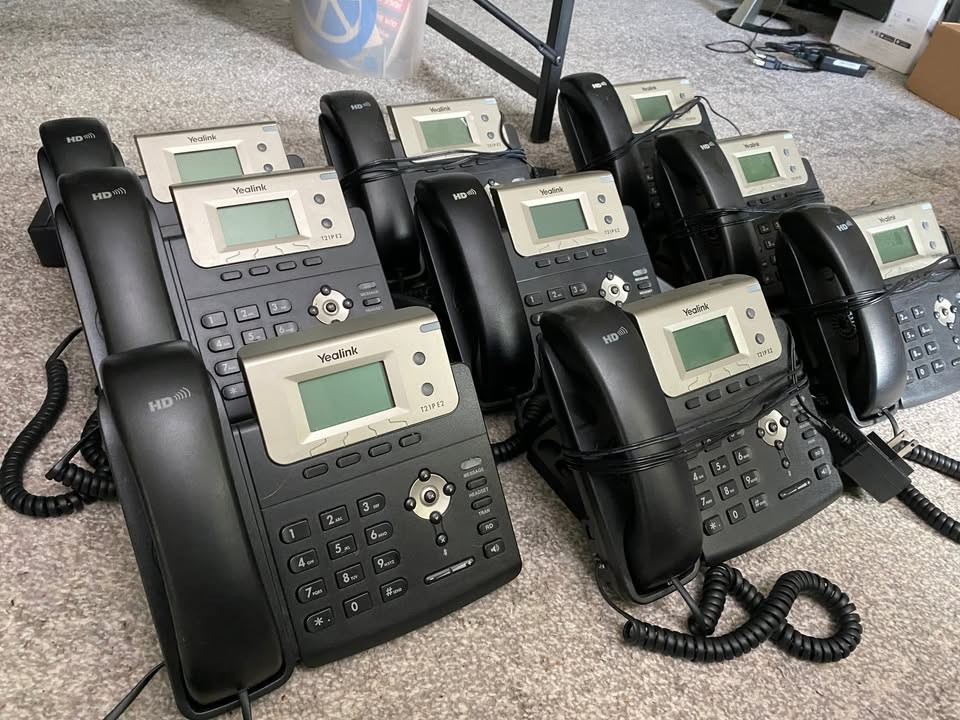 Yealink SIP-T21P E2 Dual-line Entry Level VOIP Phone x 9