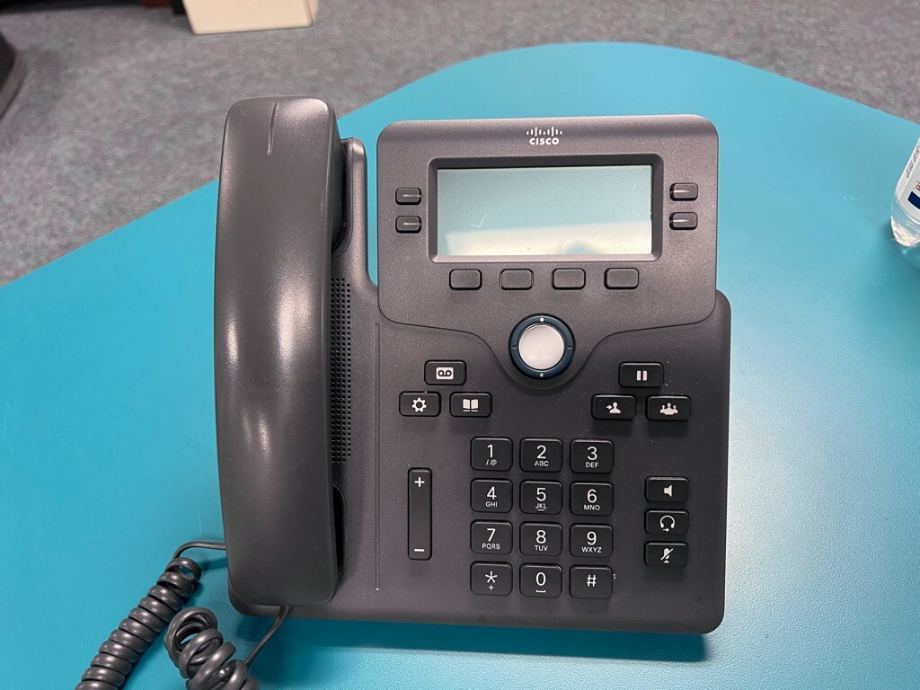 CISCO CP2851 IP VoIP BUS PHONE LCD DISPLAY Internet phone